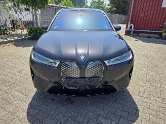 skadebil auto BMW iX M60 PANORAMA SOFT-CLOSE 2023/8