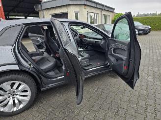 Audi SQ8  picture 9