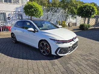 uszkodzony samochody osobowe Volkswagen Golf GTI 195 kW PANORAMA IQ LED 2024/10