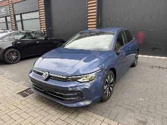 Schadeauto Volkswagen Golf 8.5 Facelift 1.5 eTSI GOAL Vol optie! 2025/11