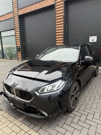 Unfallwagen BMW 1-serie M120i Vol M pakket - Full M package 2025/11