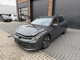 škoda osobní automobily Volkswagen Golf 8.5 Facelift 1.5 eTSI 2025/11