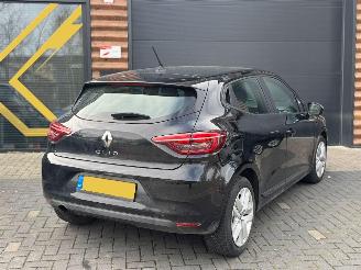 Renault Clio  picture 3