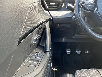 Peugeot 208 GT-Line picture 33