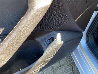 Volkswagen Passat Comfortline, Trekhaak, Camera, Airco picture 43