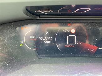 Peugeot 2008 Allure Camera, Navi, Apple carplay, Clima picture 21
