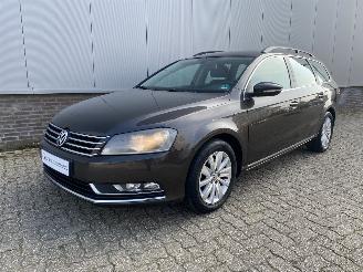 Avarii autoturisme Volkswagen Passat Variant 1.4 TSI Comfort Executive Line BlueMotion AUTOMAAT NAVIGATIE 2012/6