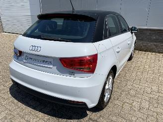 Audi A1 1.0 TFSI Adrenalin Airco, PDC Achter, Stoelverwarming picture 9