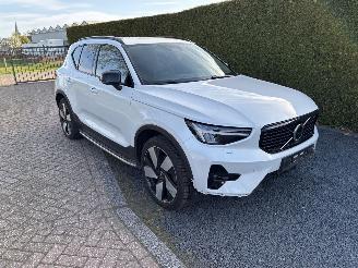 Vaurioauto  passenger cars Volvo XC40 ultimate Dark recharge pano dak T5 R-design LCI 2022/11