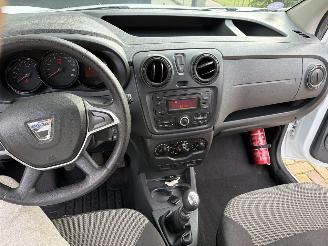 Dacia Dokker schuifdeur links rechts picture 14