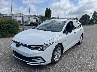 Coche accidentado Volkswagen Golf 8 Variant 1.0 eTSI Automaat 0/6