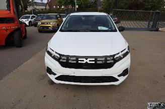 krockskadad bil auto Dacia Sandero 1.0 BENZ 2023/10
