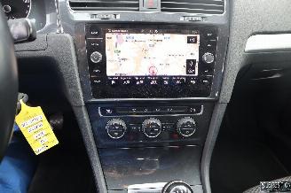 Volkswagen Golf 1.0 BENZ picture 19
