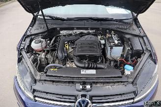 Volkswagen Golf 1.0 BENZ picture 22