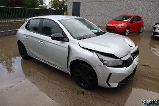 Opel Corsa 1.2 BENZ picture 3