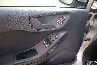 Ford Fiesta 1.0 BENZ picture 7