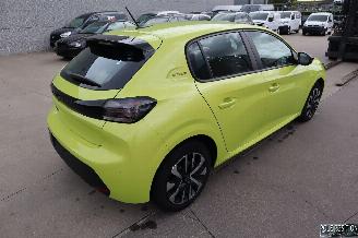 Peugeot 208 1.2 BENZ picture 4