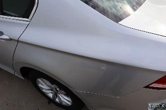 Volkswagen Passat 1.6 TDI picture 9
