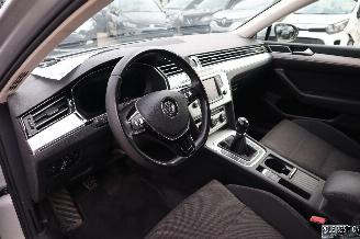 Volkswagen Passat 1.6 TDI picture 13