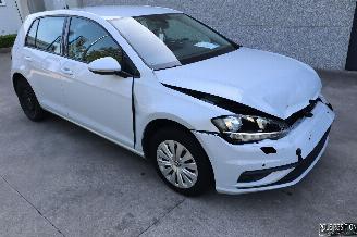 Volkswagen Golf 1.6 TDI picture 3