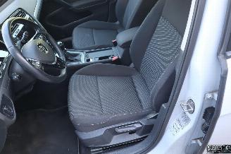 Volkswagen Golf 1.6 TDI picture 10