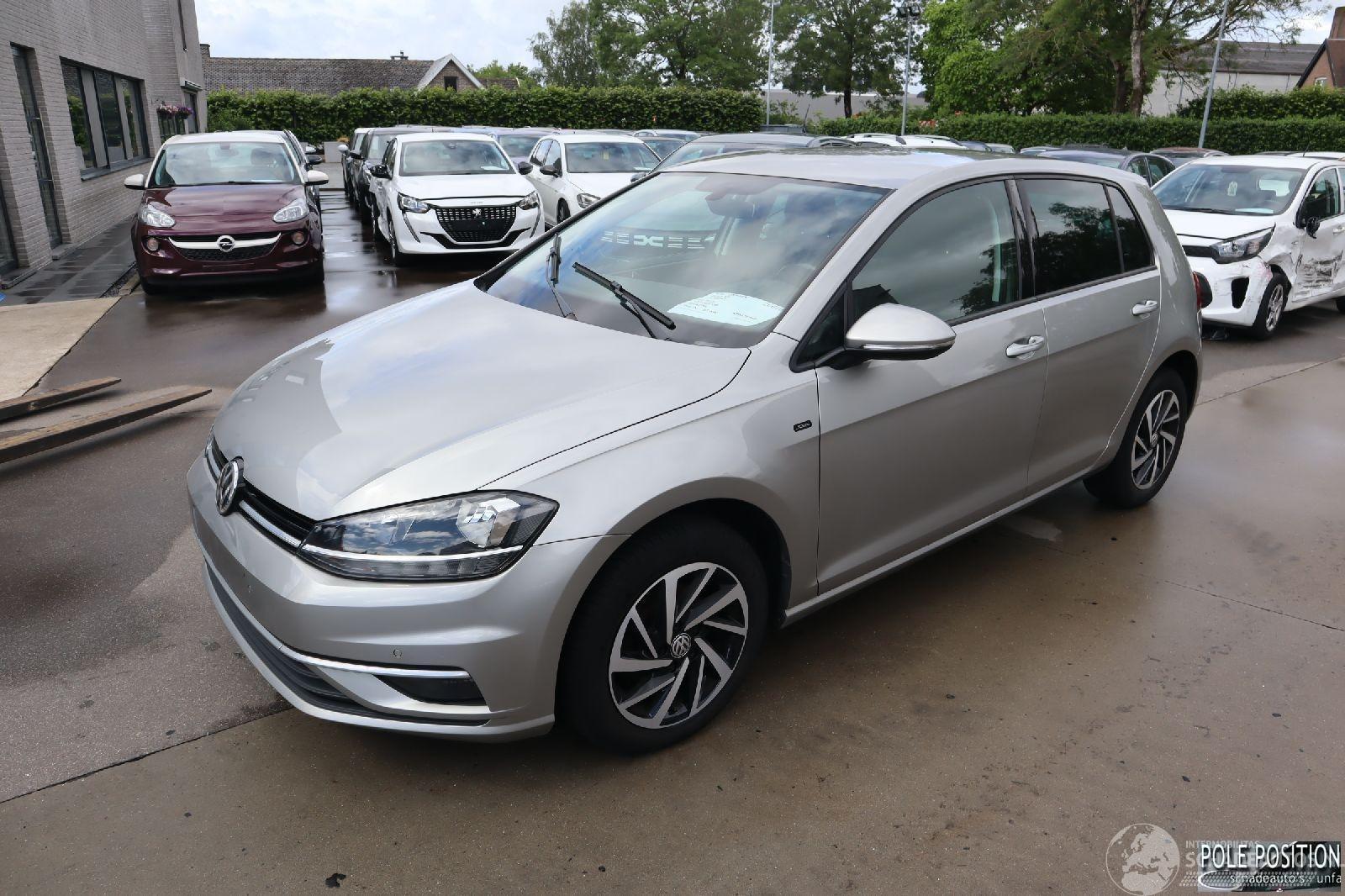 Volkswagen Golf 1.0 BENZ