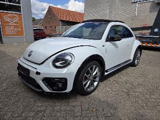 Schadeauto Volkswagen Beetle 2.0 TSI DSG EXCLUSIVE DUNE LICHTE PLAATSCHADE UNIEKE AUTO 107855 KM 2017/1