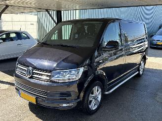Vaurioauto  passenger cars Volkswagen Transporter 2.0 TDI L1H2 Highline Bi Xenon Airco 2016/1