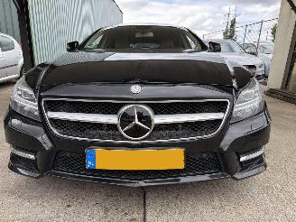 Mercedes CLS 350 CDI 4 MATIC AMG FULL OPTIONS picture 18