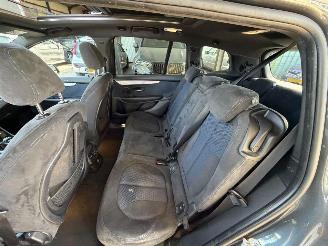 BMW 2-serie 220i M PAKKET PANO XENON 7 PERSOONS picture 17
