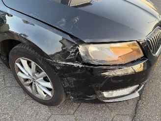 Skoda Octavia 1.6TDI Greentech Pano DSG picture 9