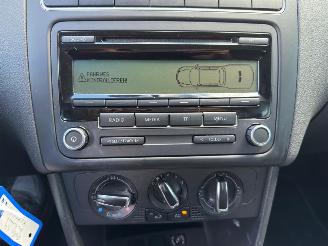 Volkswagen Polo 1.4 benzine automaat airco cruise nap picture 12