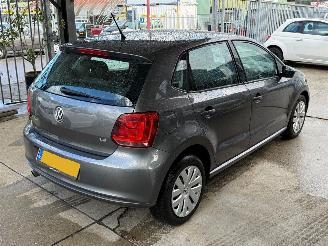 Volkswagen Polo 1.4 benzine automaat airco cruise nap picture 5