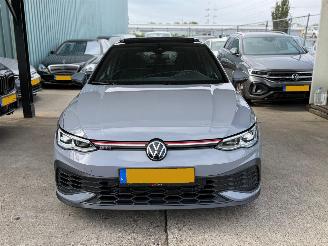 Volkswagen Golf GTI CLUBSPORT 301PK PANO HARMAN KARDON picture 2