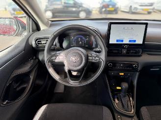 Toyota Yaris 1.5 HYBRID 115 DYNAMIC CAMERA KEYLESS FULL NAP picture 11