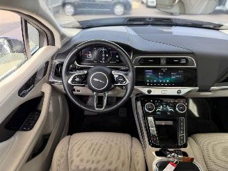 Jaguar I-Pace LED 1e eigenaar! 400 AWD MEGA VOL NAP picture 16