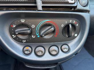 Ford StreetKa 1.6 airco stoelverwaming leder FULL picture 12