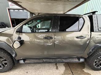 Toyota Hilux 2.8 D-4D Double Cabine Invincible 90dkm NAP picture 21