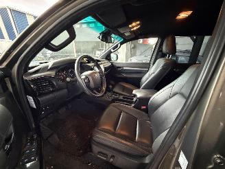 Toyota Hilux 2.8 D-4D Double Cabine Invincible 90dkm NAP picture 11