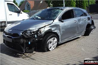 krockskadad bil auto Kia Ceed / CEE'D CD 2022/11