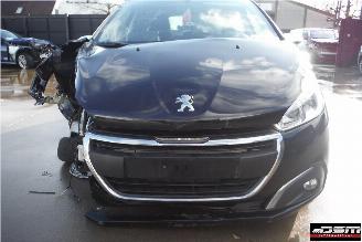 Peugeot 208 1.2I PURETECH STYLE picture 6