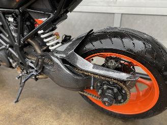 KTM 1290 Super Duke R Carbon Austin uitlaat picture 15