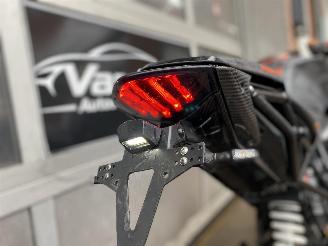 KTM 1290 Super Duke R Carbon Austin uitlaat picture 11