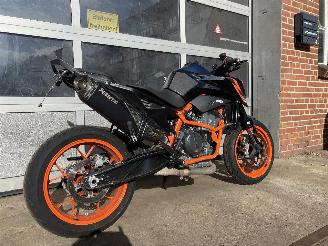 KTM Alle 890R duke Akrapovic picture 2