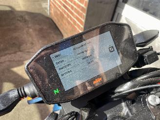 KTM Alle 890R duke Akrapovic picture 14