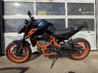 KTM Alle 890R duke Akrapovic picture 5