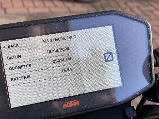 KTM Alle 890R duke Akrapovic picture 13