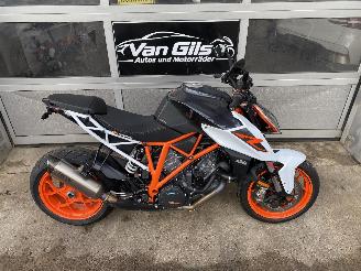 KTM 1290 Super Duke R 1290R Akrapovic nieuwstaat! picture 5