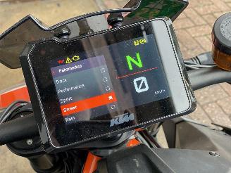 KTM 1290 Super Duke R  picture 9