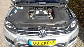 Volkswagen Touareg 3.0tsi hybrid  leer navi picture 2